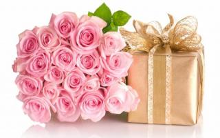 What to give a female colleague for her birthday: possible options
